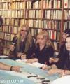 Library_signing_25_11_04_6.jpg